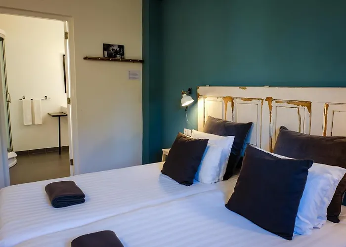 Casa Verdazul بيت ضيافة 4*