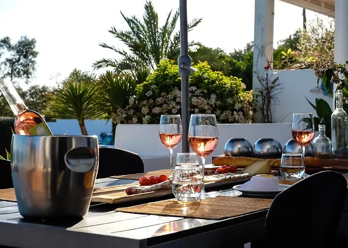 Casa Verdazul تافيرا